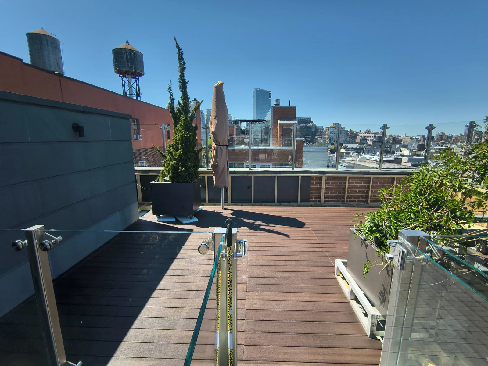 Fiberon composite rooftop deck with SoHo skyline views