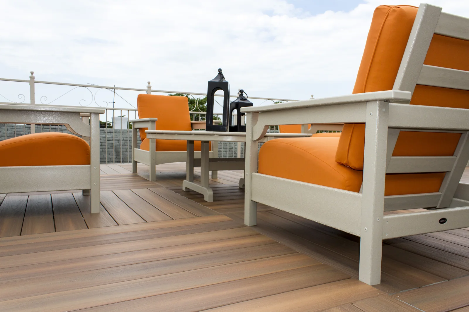 Composite deck lounge chair detail by City Decks New York.