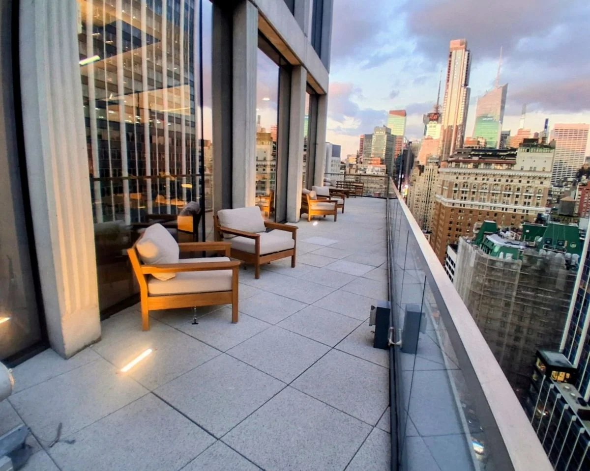 Manhattan office rooftop outdoor space shown in the City Decks portfolio
